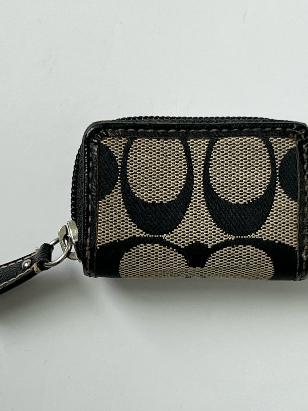 Vintage Coach Signature Canvas contact lens case - Picture 3 of 4